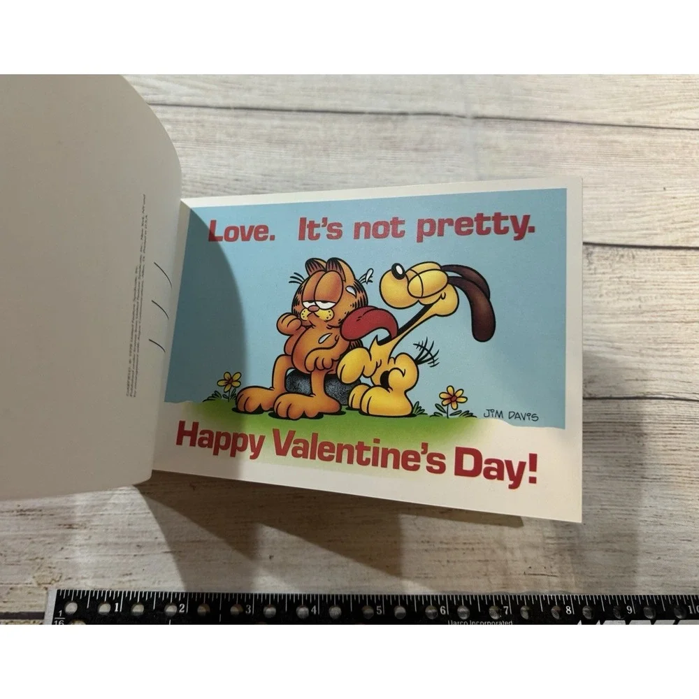 Vintage 1991 Garfield Be My Valentine Postcard Book 30 Full Color Postcards Tb14
